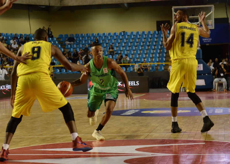 Brasil enfrenta Chile pelas eliminatórias da Copa do Mundo de Basquete