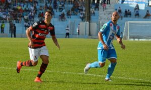 João Pedro faz três e Atlético goleia