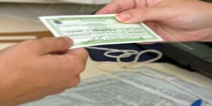 Transexuais e travestis já podem incluir nome social no título de