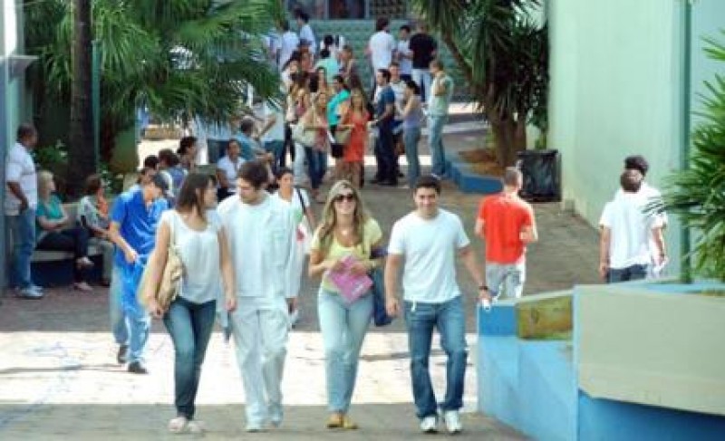 Hoje é o último dia para renovar o benefício Bolsa Universitária