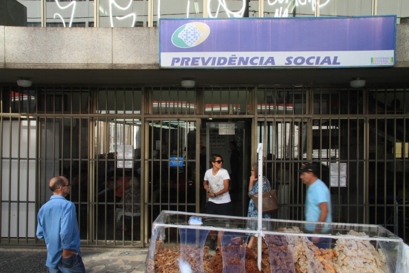 Grupo fraudou R$ 5 milhões do INSS