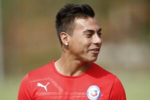 Fla pode acertar com Eduardo Vargas