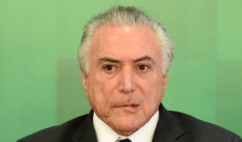 PGR denuncia Temer por corrupção passiva