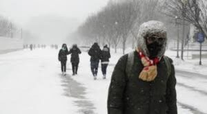 Estados Unidos terão escolas fechadas e voos cancelados por tempestade de neve