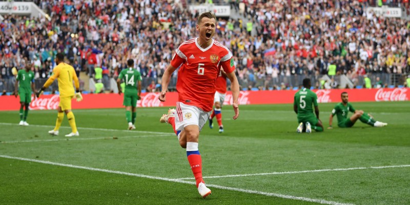 Rússia atropela Arábia na abertura da Copa