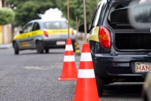 Governo isenta IPVA de autoescolas