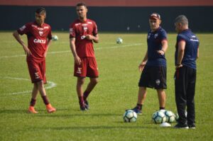 Dragão está à beira do abismo