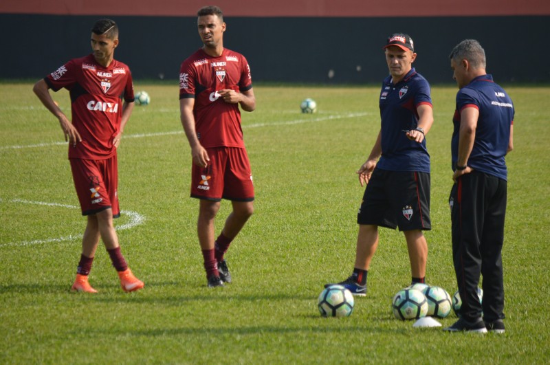 Dragão está à beira do abismo