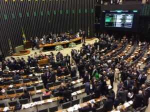 Ações sobre o aborto devem reacender debate sobre o tema no STF e no Congresso