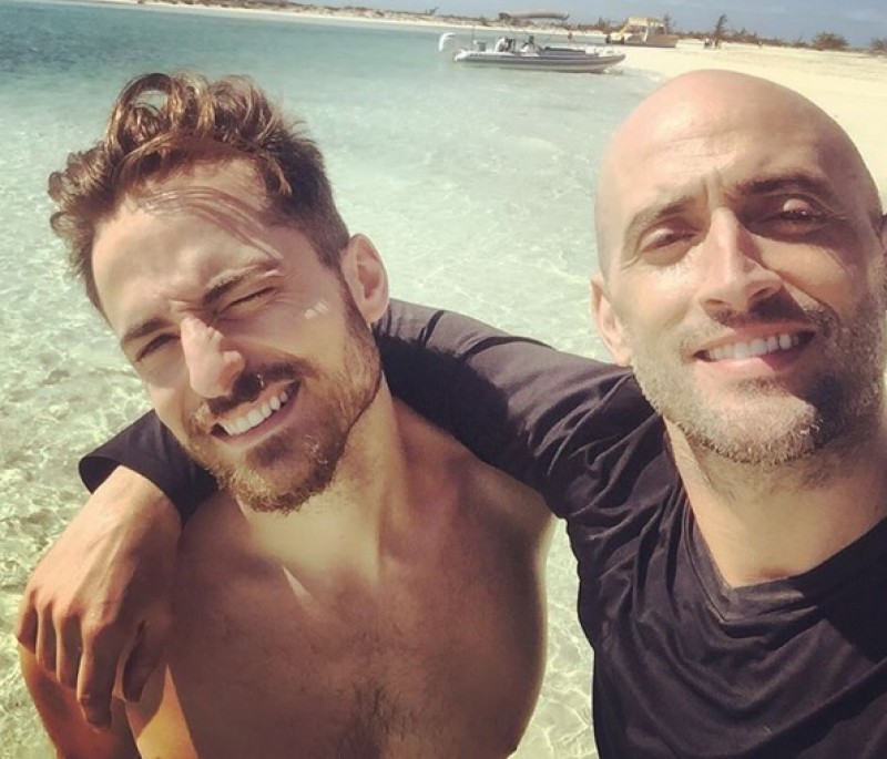 Paulo Gustavo e marido serão pais de um casal de gêmeos