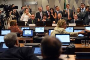 Votação do processo de impeachment no plenário do Senado pode durar dois dias