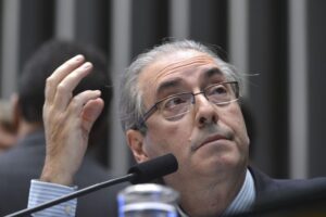 Cunha recorre ao STF contra decisão que o torna réu da Lava Jato