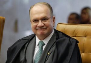 Fachin nega pedido de ação de juízes para garantir aumento de salário