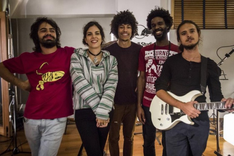 Banda Boogarins toca com Céu no Rock in Rio