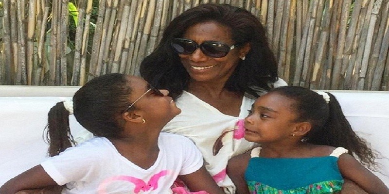 Gloria Maria prepara filhas para lidar com racismo