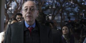 Presidente da Petrobras pede reflexão sobre greve aos petroleiros