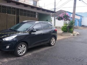 Morador de rua morre após ser atingido por carro