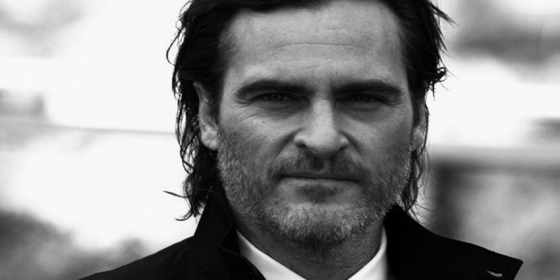 Joaquin Phoenix assumirá papel de Coringa