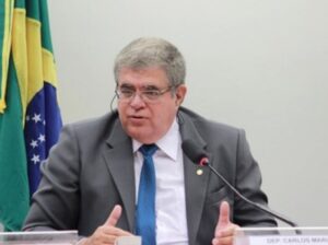 Comissão vai alterar exigência de 49 anos para receber teto da aposentadoria