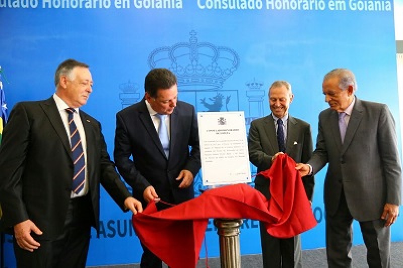 Iris participa da inauguração do Consulado da Espanha em Goiânia