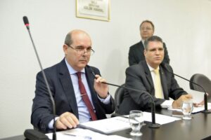 “2017 é ano de investir com responsabilidade fiscal”