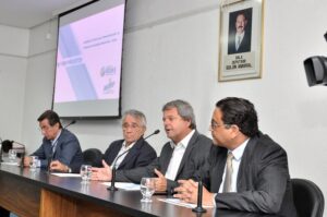 Assembleia discute proposta de privatizações das rodovias