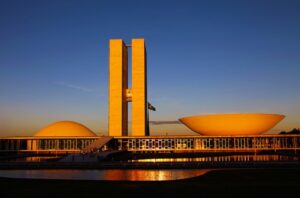 Policiais protestam em frente ao Congresso contra a reforma da Previdência