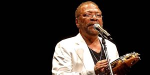 Martinho da Vila recebe título  de doutor honoris causa da UFRJ