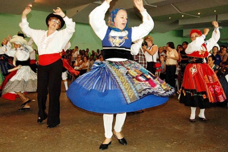 Grupo Dança e Cantares Portugueses abre inscrições para novos integrantes