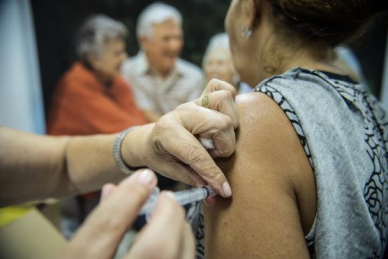 Começa hoje campanha nacional de vacinação contra influenza