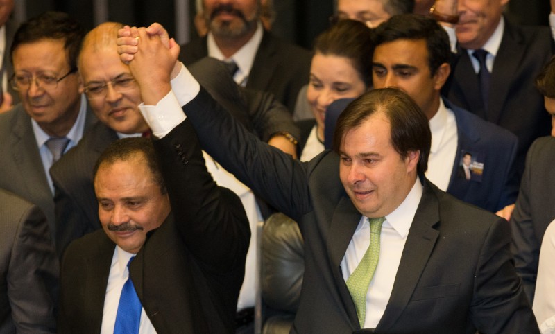 Rodrigo Maia é eleito presidente da Câmara