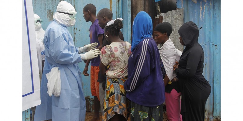 ‘Vacinação é vital para o controle do ebola’