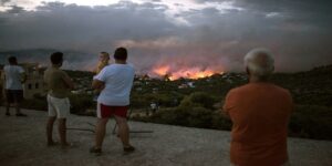 Incêndios florestais na Grécia deixam mais de 170 feridos