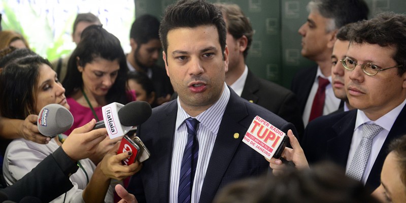 CCJ trava tramitação de PECs na Câmara em todas as fases