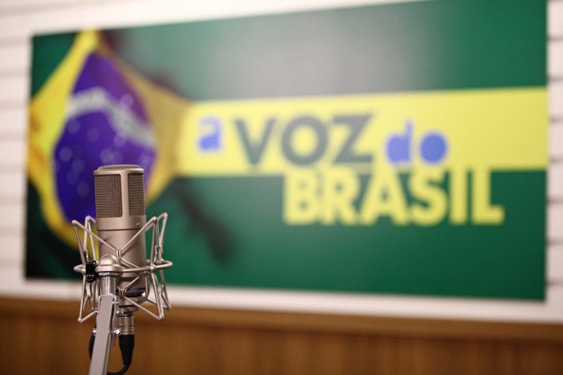 Câmara aprova projeto que flexibiliza o horário da Voz do Brasil