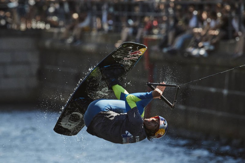 Goiano surpreende e vence evento de wakeboard mundial na Dinamarca