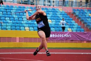 Quebra de recordes e medalhas marcam atletismo no JUBs Goiás