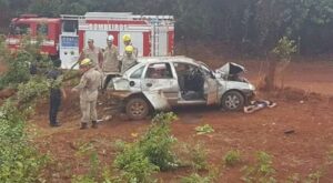 Homens sem cinto de segurança morrem em acidente na GO-309