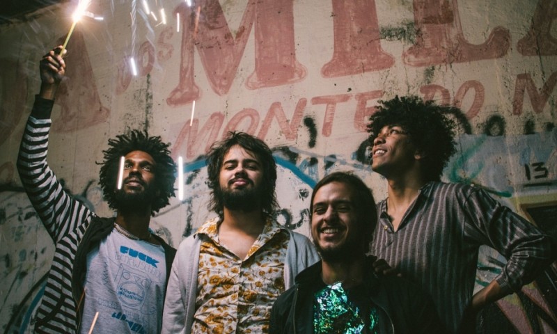 Banda Boogarins anuncia apresentação no tradicional Chorinho