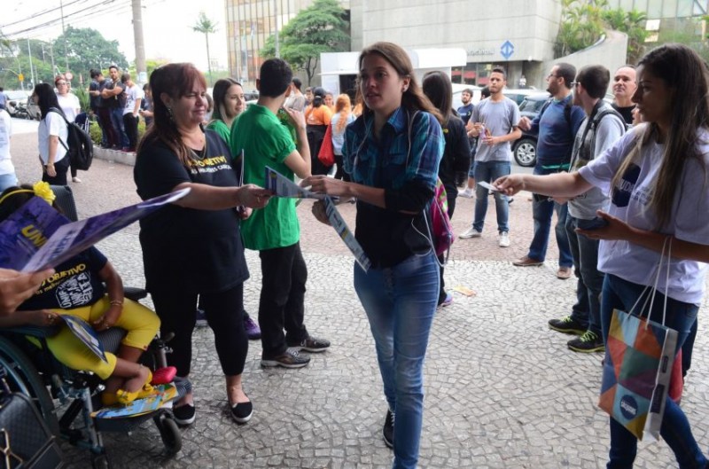 Intolerância religiosa é tema de redação