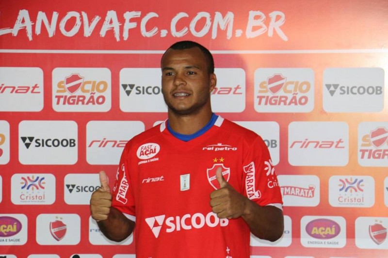 Guilherme Alves altera  time do Vila