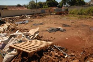 Lotes baldios de Goiânia  podem virar área de lazer