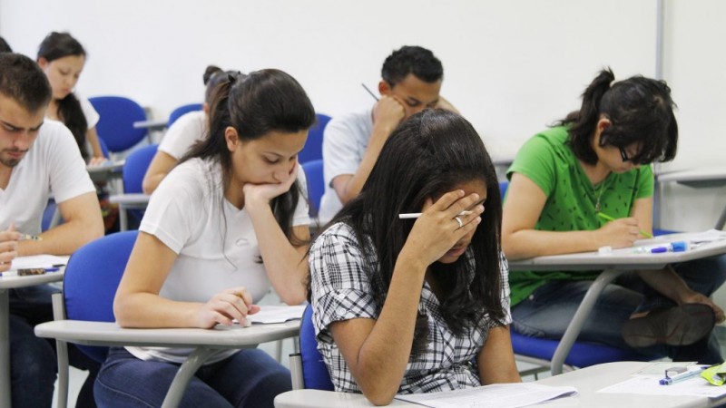 AGU aguarda notificação para analisar recurso sobre redação do Enem