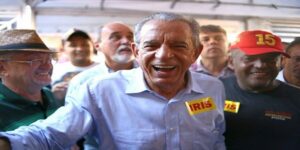 Prefeito vai à Pecuária para ouvir demandas da população