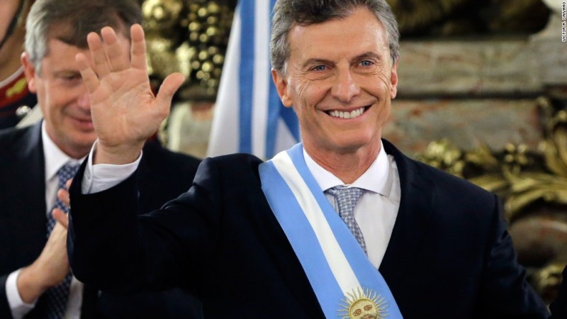 Macri diz que país deixou o populismo