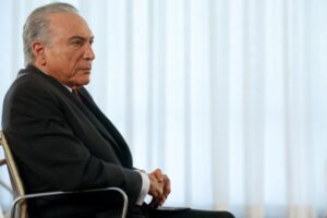 Temer convoca governadores para reunião