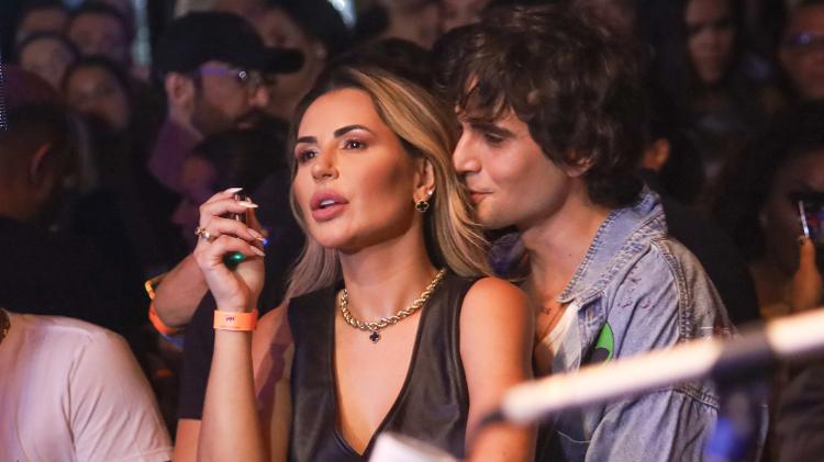 fiuk e deolane bezerra sao vistos em clima de romance no show de simone mendes em sao paulo