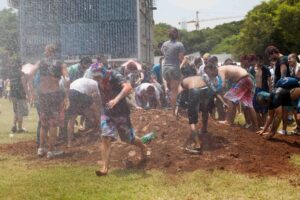 Prefeitura proíbe a prática de ‘trotes’ de universitários em parques de Goiânia