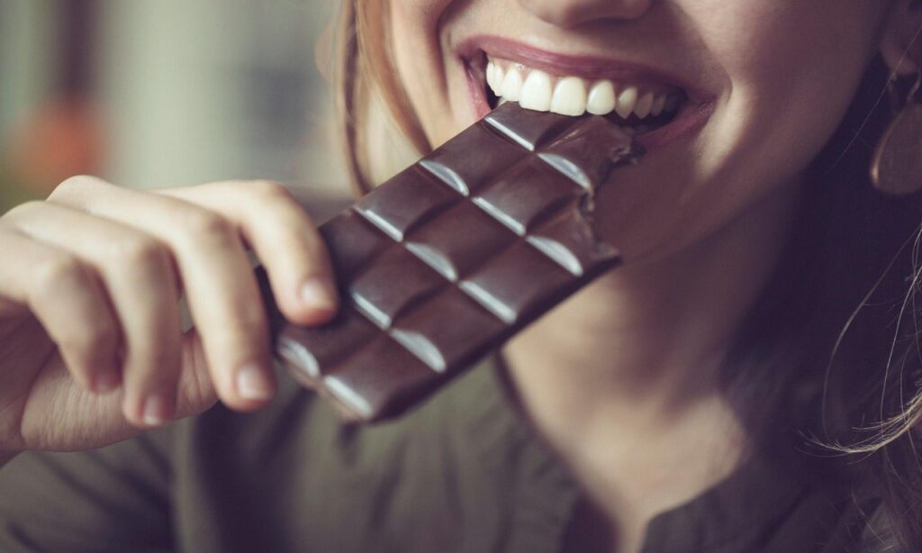 Lares brasileiros consomem menos chocolate na pandemia de Covid-19