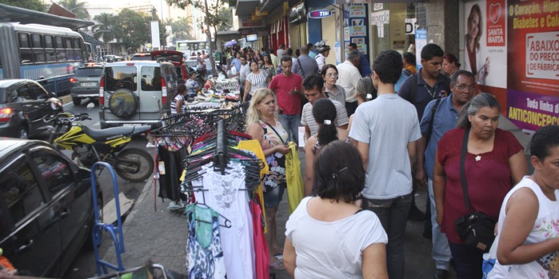 Ambulantes devem se cadastrar para trabalhar durante o Natal